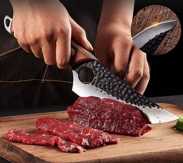 Cuchillo Forjado a Mano para Asado + Funda y Afilador de Regalo